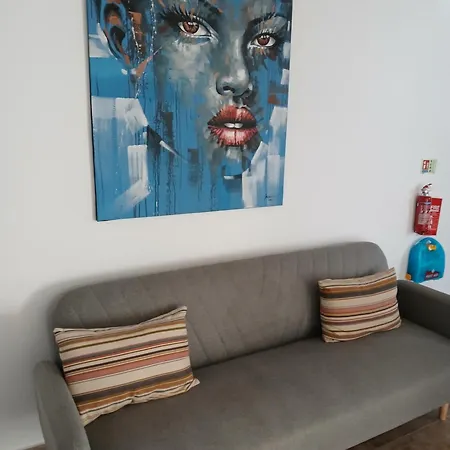 Eli Apartment