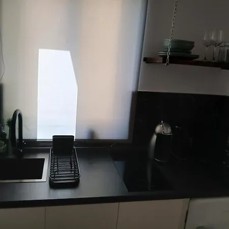 아파트 Eli Apartment *