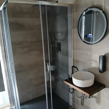 Eli Apartment *